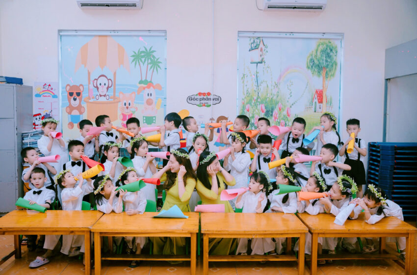  Hoạt động kỷ yếu của Team khối Lá – Mn Phú Sơn